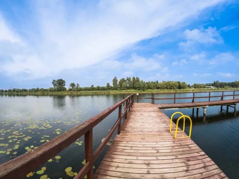 Jezioro Starogrodzkie – idealne miejsce na relaks i aktywny wypoczynek