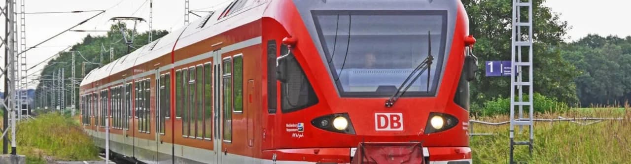 Ile zarabia maszynista PKP? Fakty, które mogą cię zaskoczyć