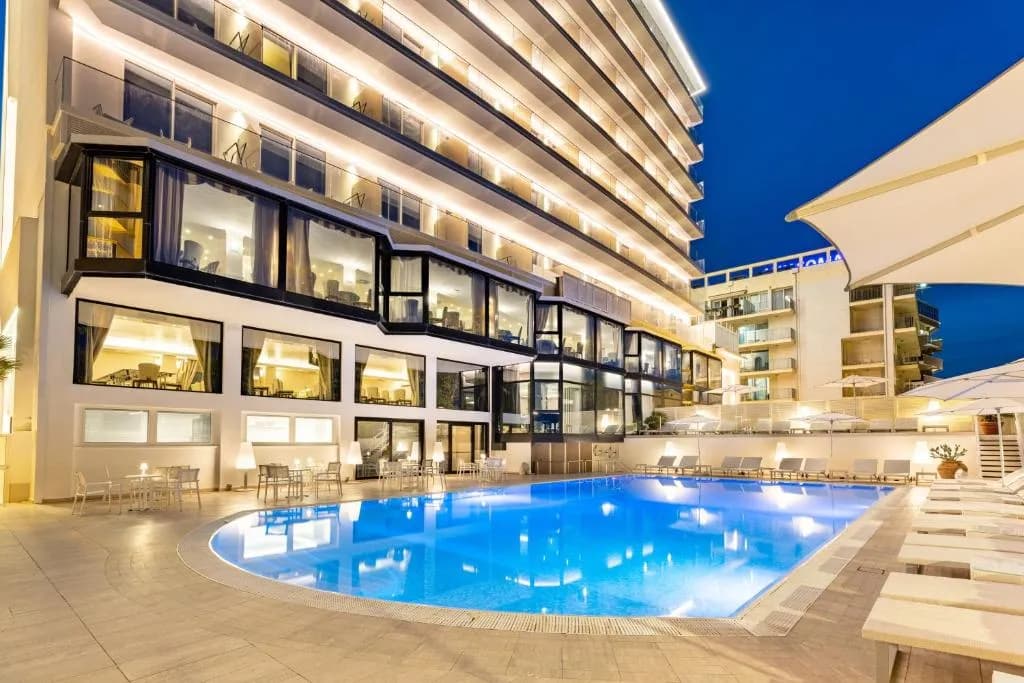 Sporting Hotel we włoskim Passo del Tonale - komfortowy wypoczynek z atrakcjami