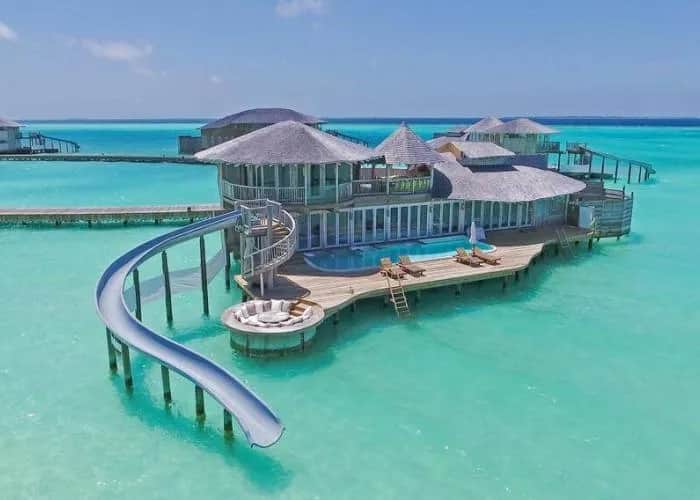Najlepsze hotele 5 gwiazdkowe na Malediwach: ranking luksusowych resortów
