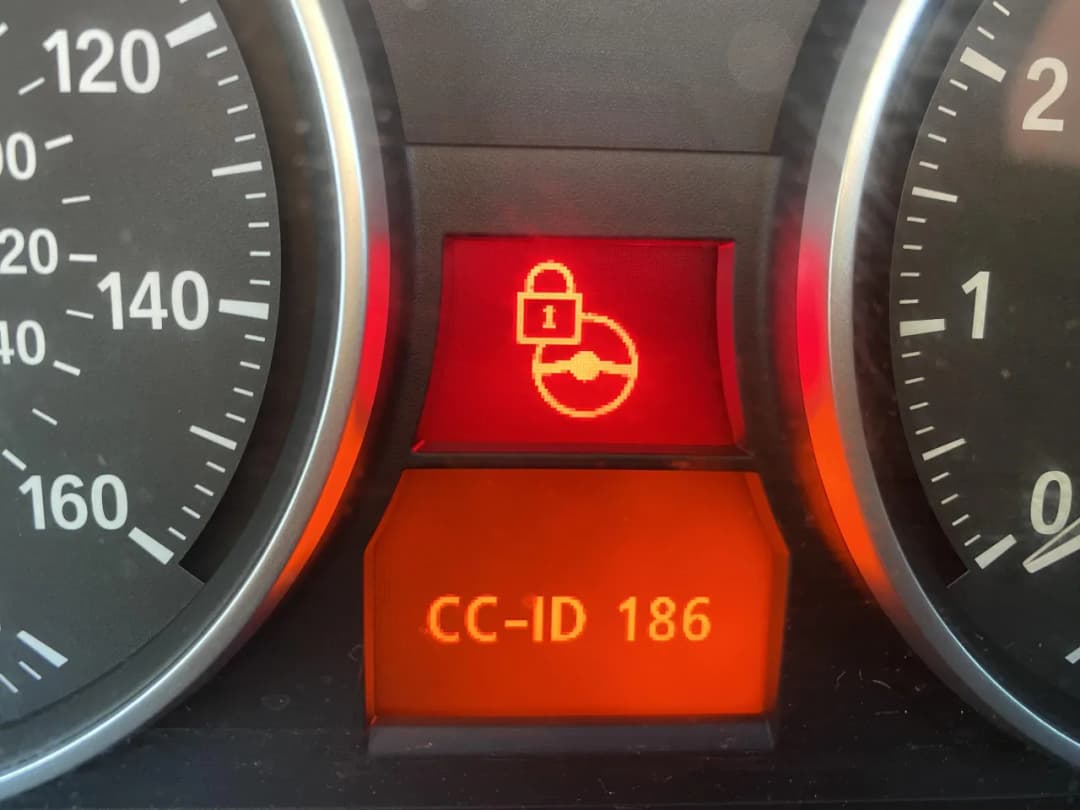 CC ID 186 w BMW: jak rozwiązać problem z blokadą kierownicy ELV